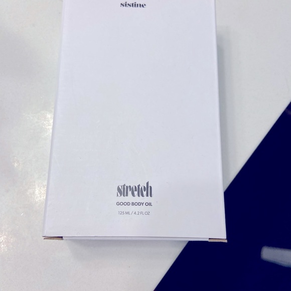 Sistine Stretch Good Body Oil - Picture 2 of 3